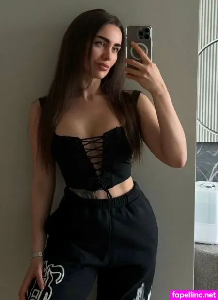 Toma Zhdanova OnlyFans Thumbnail #BJo8nK9gzf