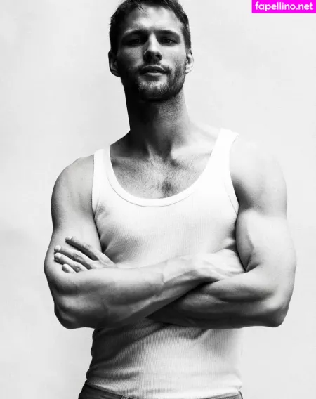 Tomasskoloudik OnlyFans Thumbnail #QUqPihhczI