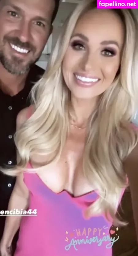 Tomi Lahren OnlyFans Thumbnail #gVNSVLyP4o