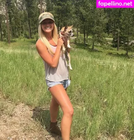 Tomi Lahren OnlyFans Thumbnail #x4jsHA90SZ