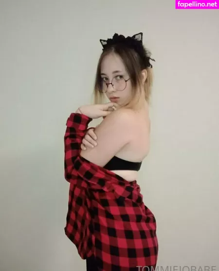Tommiejobabe OnlyFans Thumbnail #i2vrDz6Z1U