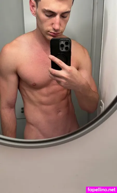 Tommyparkerfree OnlyFans Thumbnail #Dqy9M8d6Z2