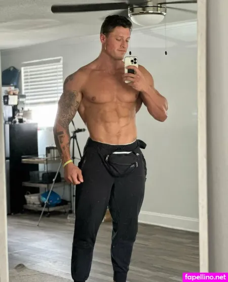 Tomtheb0mb OnlyFans Thumbnail #AuhbVkpUKq