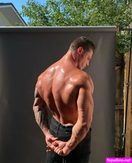 Tomtheb0mb OnlyFans Thumbnail #KtM5s2H1ZY