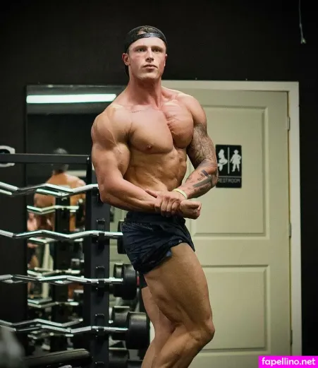 Tomtheb0mb OnlyFans Thumbnail #M129zsUiJU