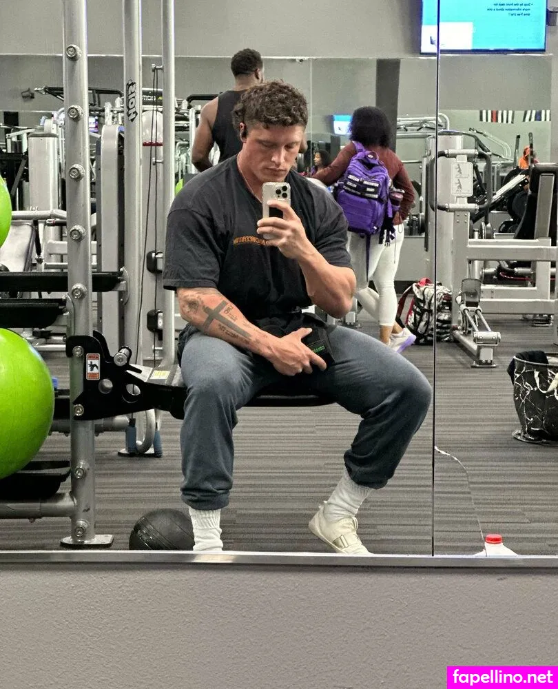 tomth3b0mb, tomtheb0mb Nude Leaked OnlyFans Photo #gNgy4i8QNY