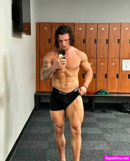 Tomtheb0mb OnlyFans Thumbnail #kA5rASdEtt