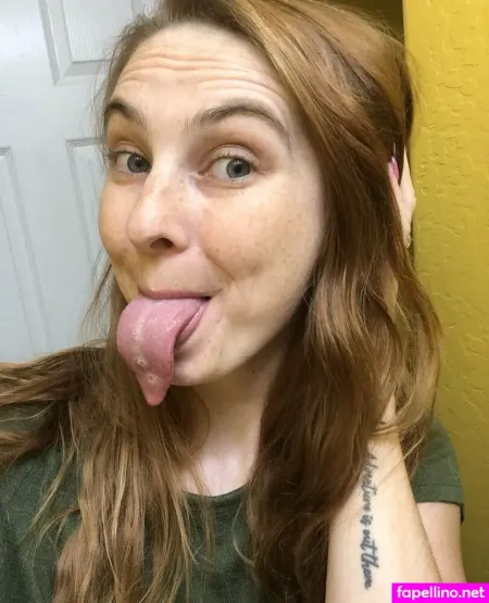 Tongue Tastic OnlyFans Thumbnail #3Bgl2zZEXE