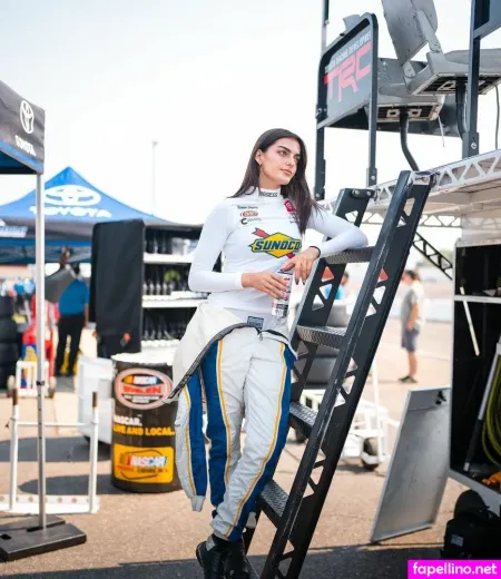 Toni Breidinger OnlyFans Thumbnail #yBCpBxYlnc