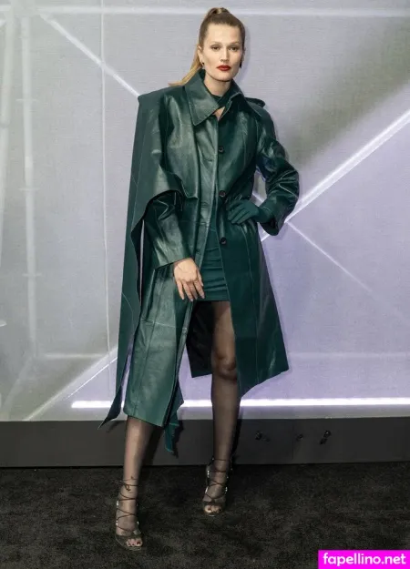 Toni Garrn OnlyFans Thumbnail #CqZ4AoTseT