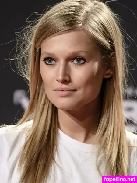 Toni Garrn OnlyFans Thumbnail #LHA3pb6tCf