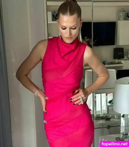 Toni Garrn OnlyFans Thumbnail #mWT6KzmH9k