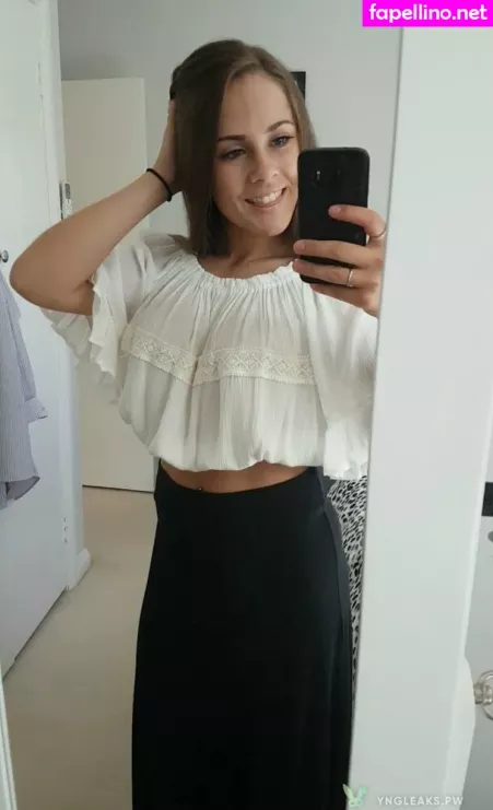 Toni Paras OnlyFans Thumbnail #BgopKksnCx