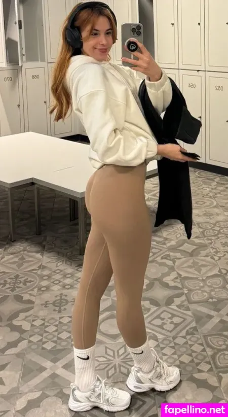 Tonia Goldmann OnlyFans Thumbnail #Ki5CkZW2YM