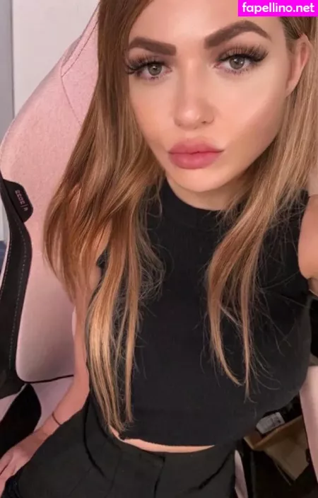 Toniwtf OnlyFans Thumbnail #Y7Nwt0segS