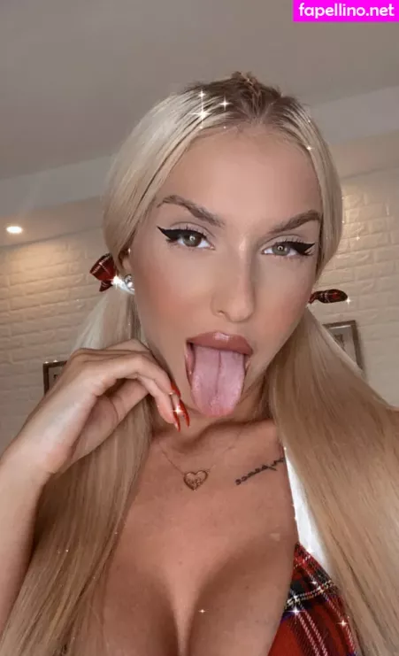 Tonnia OnlyFans Thumbnail #QlxWJk0wl5