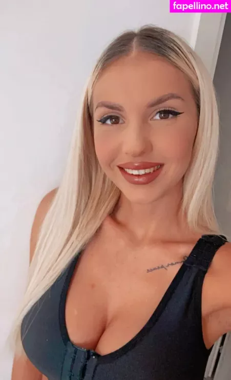 Tonnia OnlyFans Thumbnail #UZKGxRNK4q