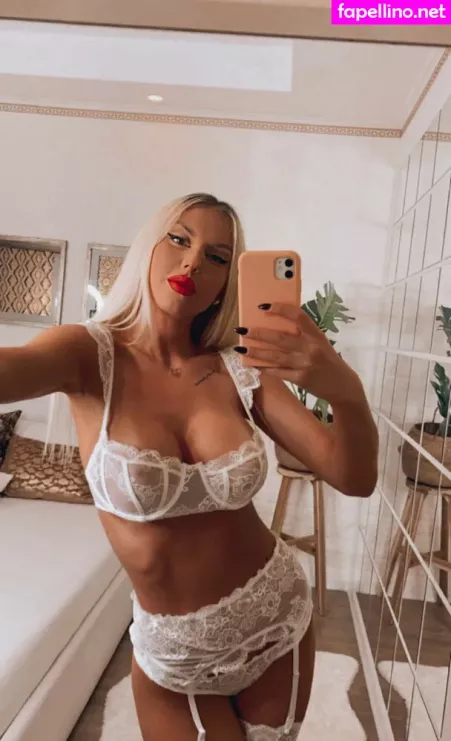 Tonnia OnlyFans Thumbnail #cgA1MwI9AG