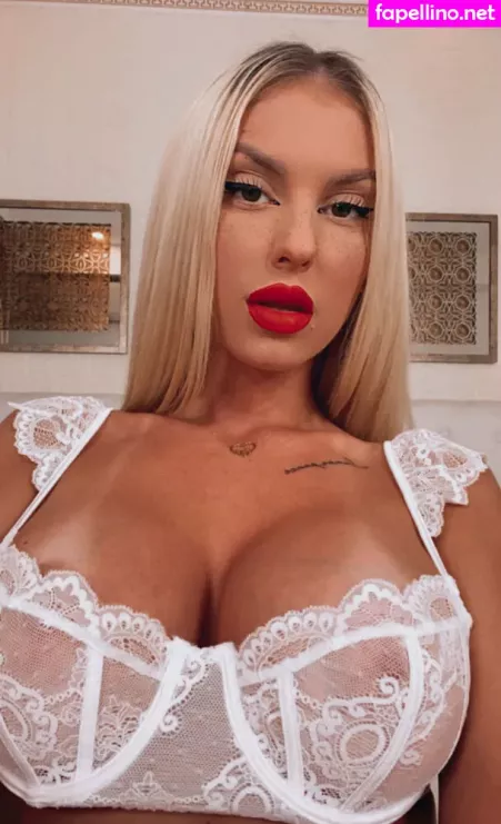 Tonnia OnlyFans Thumbnail #kiPREyNuSb