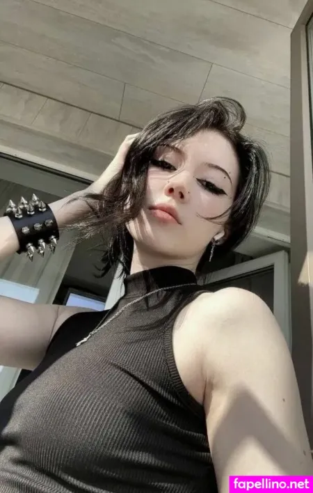 Tontsacura OnlyFans Thumbnail #dE0KJ6wWAA