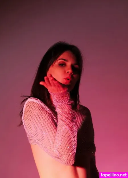 Tonya Rozatti OnlyFans Thumbnail #1BwHbNBATH