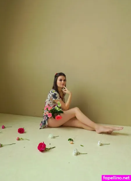 Tonya Rozatti OnlyFans Thumbnail #oTGgFrynEi