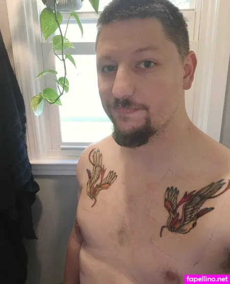Toolbeltsanddadbods OnlyFans Thumbnail #shKCmu0jUx