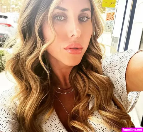 Toolegitoquit OnlyFans Thumbnail #kx62I4H2fl