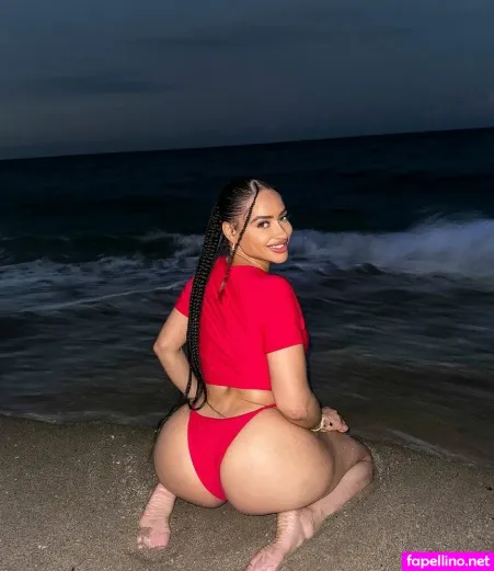 Tori Brixx 1 Main Profile Photo