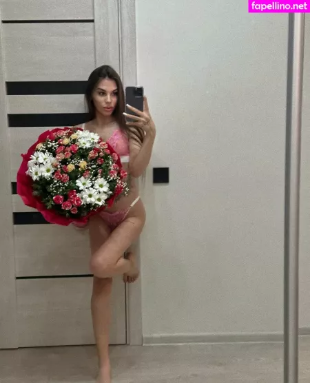 Tori Evans OnlyFans Thumbnail #H9v2RCo1Dm