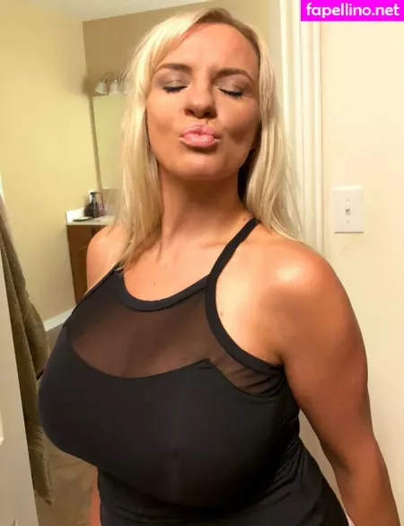 Tori Hendricz OnlyFans Thumbnail #2FDLgAN4ml