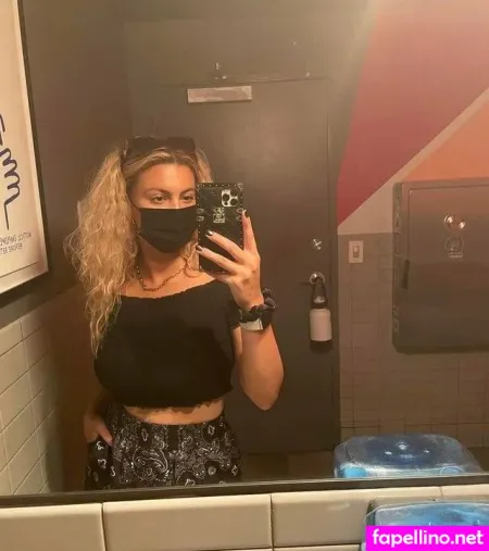 Tori Kelly OnlyFans Thumbnail #hFvJ9kqUh7