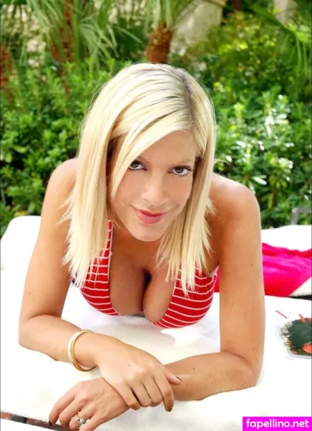 Tori Spelling I OnlyFans Thumbnail #IITdS9VpI5