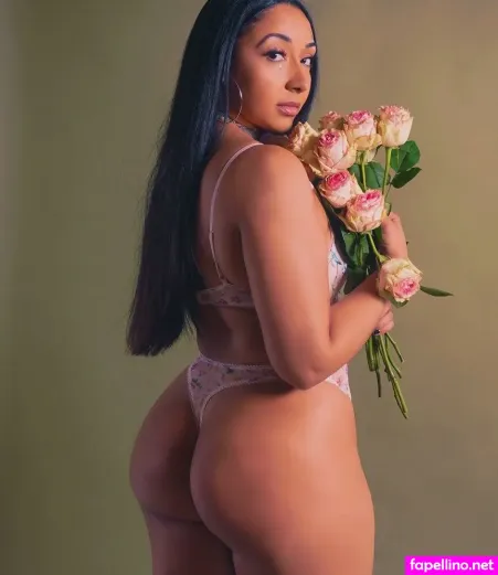 Toriannyo Main Profile Photo