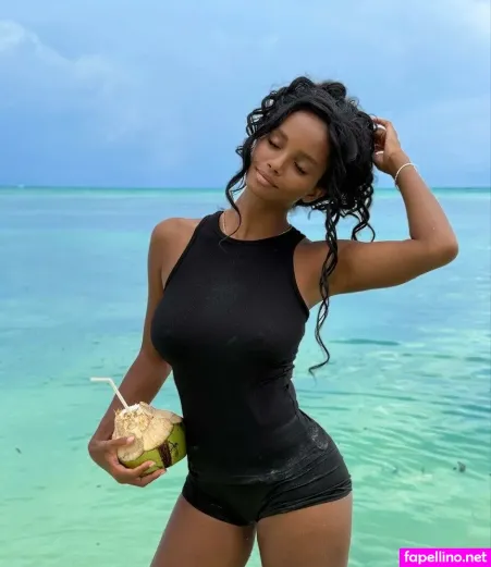 Tosyandra OnlyFans Thumbnail #LjsDF01WPh