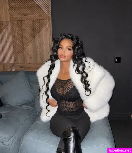 Tosyandra OnlyFans Thumbnail #VCiHYFk7he