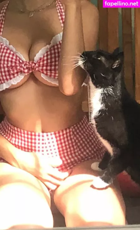 Totallylizey OnlyFans Thumbnail #HswbgfGiaQ