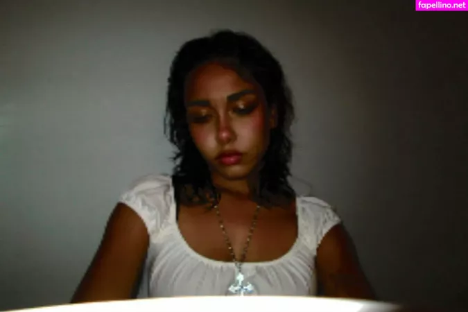 Totallylizey OnlyFans Thumbnail #xDLjr5MKF8