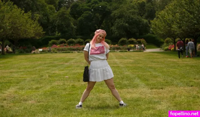 Tova Shapiro OnlyFans Thumbnail #wKdJ0xUOPR