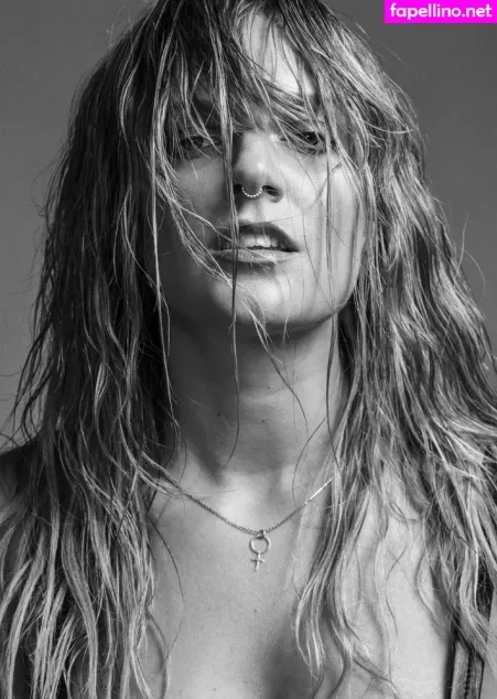 Tove Lo OnlyFans Thumbnail #64DuE3qo3K
