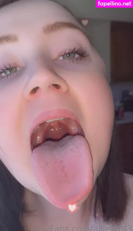 Toxicallietongue OnlyFans Thumbnail #cAiiv9MLM9