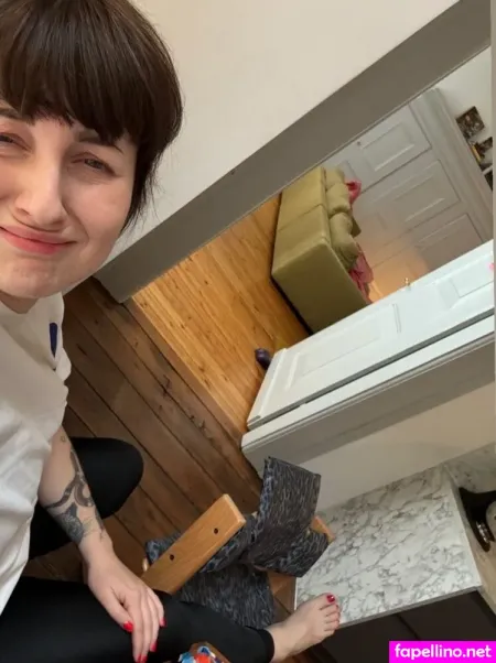 Toyah Diebel OnlyFans Thumbnail #0SkgAQHUFu