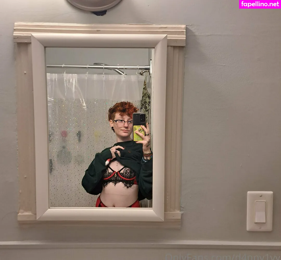 mayaluvsmochii, tr33ivy Nude Leaked OnlyFans Photo #0nrxFxESDo