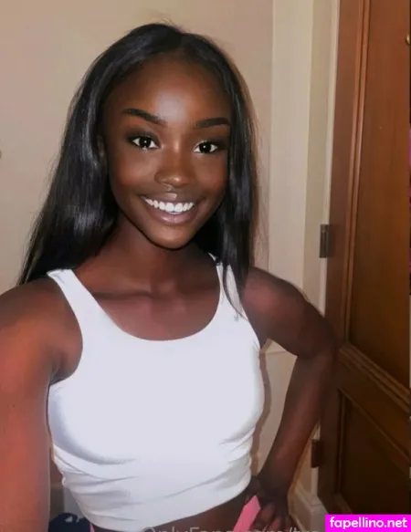 Trackbabe18 OnlyFans Thumbnail #Mzgk4jnIzX