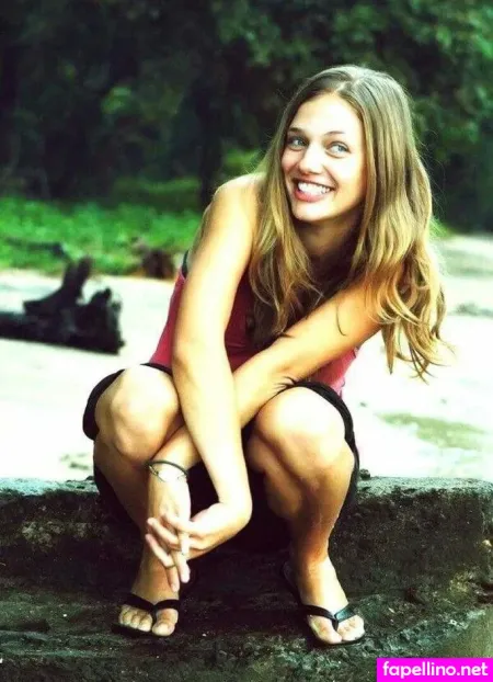 Tracy Spiridakos OnlyFans Thumbnail #FvCHcVl5r1