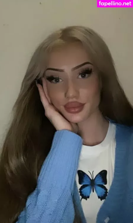 Trannyeva OnlyFans Thumbnail #KDR7uAuLwp