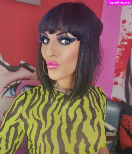 Trans Lola Perron OnlyFans Thumbnail #A4ZU4Bt2Eo