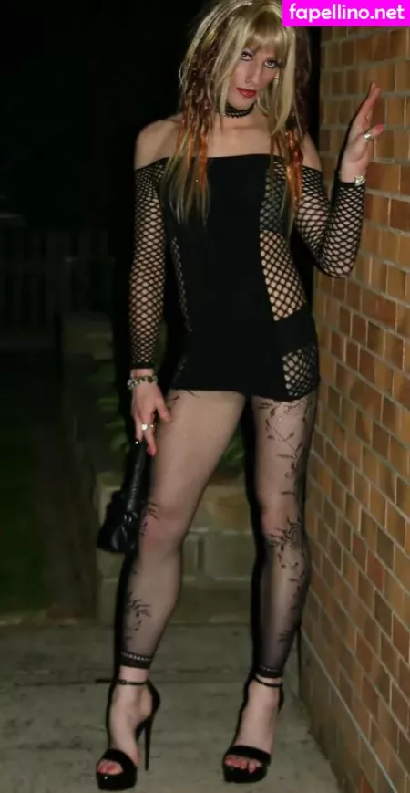 Trans Lola Perron OnlyFans Thumbnail #jtEM4c85Eo