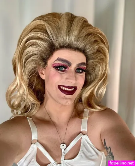 Transfemdomqueen OnlyFans Thumbnail #R4rOmpmLGe