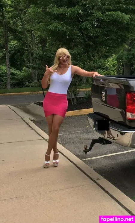Transfemdomqueen OnlyFans Thumbnail #lOK3zQzkWO